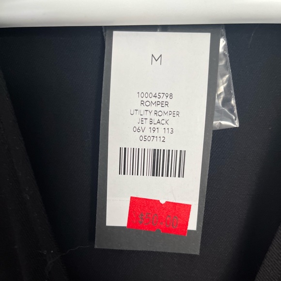 Never worn! Dynamite Romper, Size m, Black - Picture 2 of 3